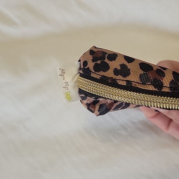 Itzy Ritzy Pacifier Holder Leopard Print - Picture 2 of 4